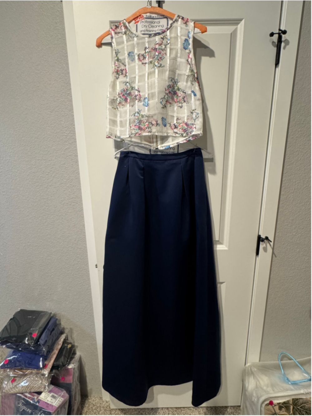 Women's Erin Floral Crop Top and Satin Navy Maxi Skirt Set Size 4